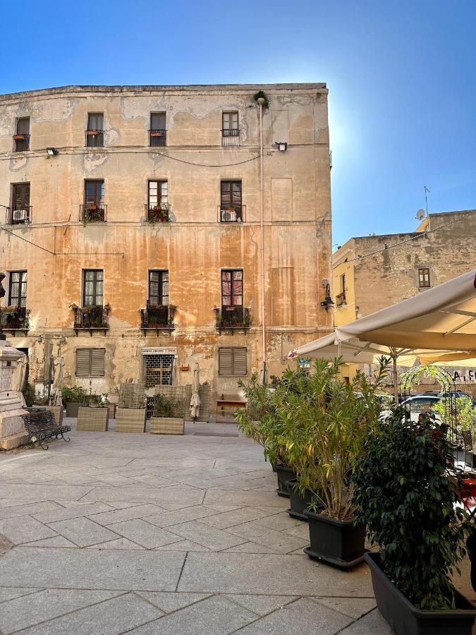 Piazza Carlo Alberto Hotel Cagliari Exterior photo